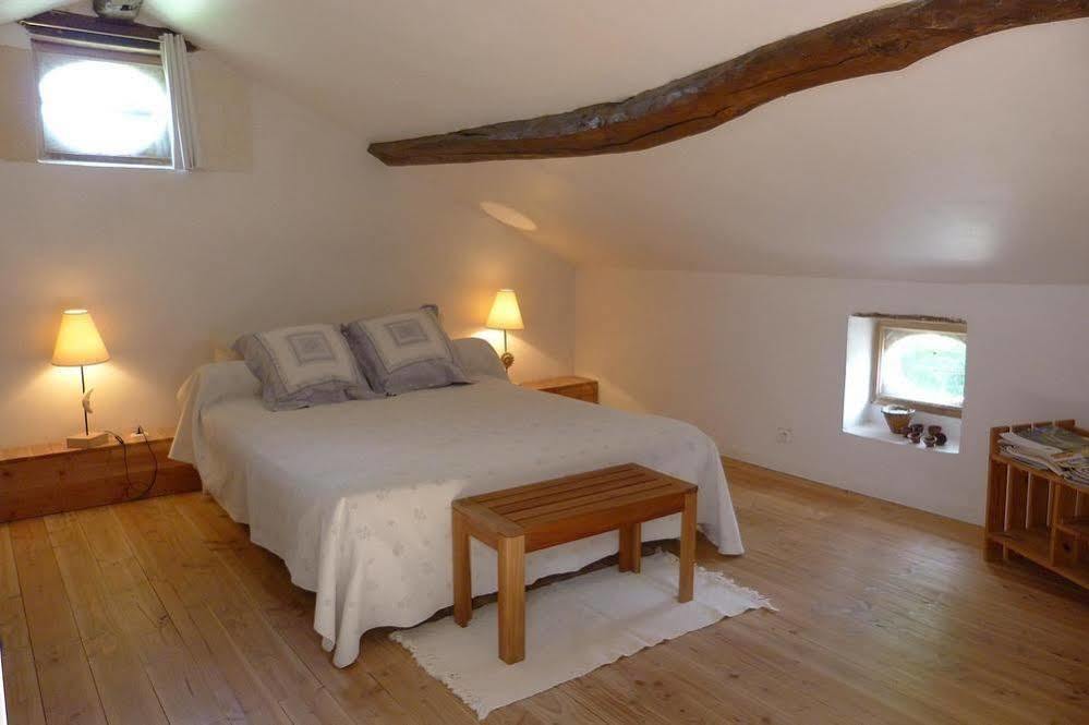 Aux Trois Fontaines Bed & Breakfast Eynesse Dış mekan fotoğraf