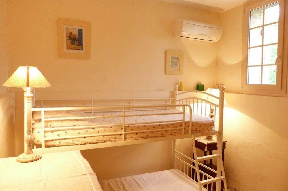 Aux Trois Fontaines Bed & Breakfast Eynesse Dış mekan fotoğraf