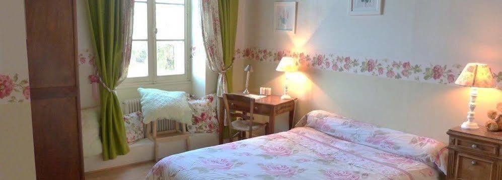 Aux Trois Fontaines Bed & Breakfast Eynesse Dış mekan fotoğraf